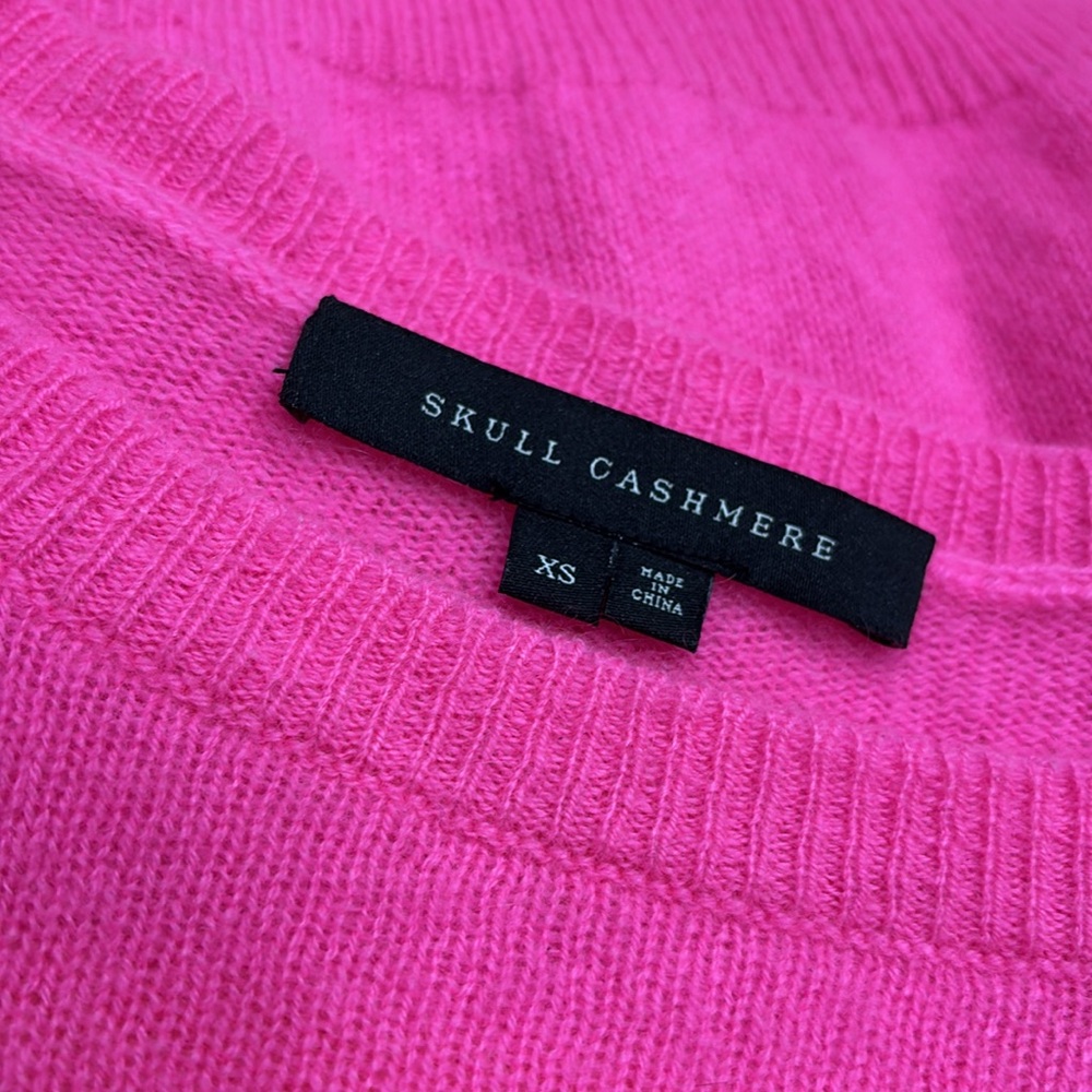 SKULL CASHMERE (XS) Pink Skull Sweater Soft Luxury Knit - Picture 6 of 13